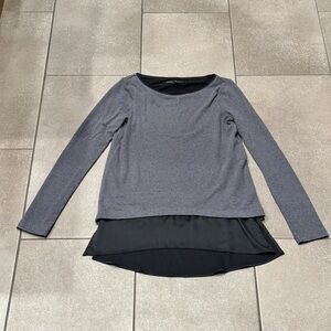 ❤️ BOGO FREE ❤️ WHBM XXS Gray Long Sleeve Layered Top Black Silky Under Top